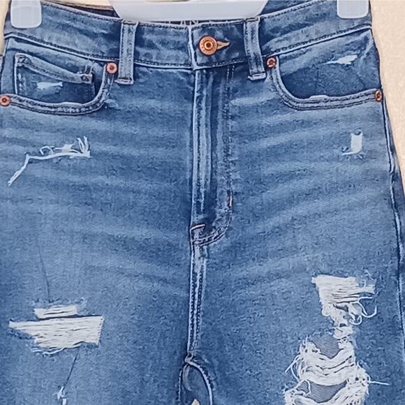 American Eagle Highest Rise Mom Jean Womens Size 00 Blue Distressed Ripped - Picture 3 of 16